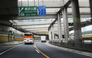 1280pxshuto_expressway_yokohama_par