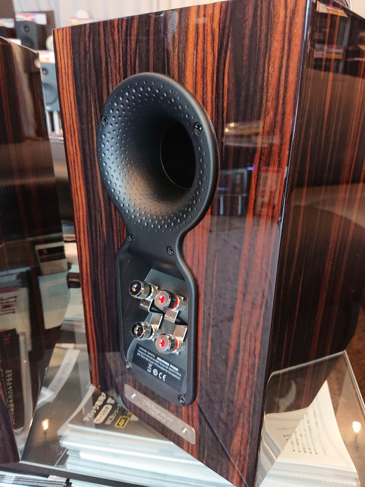 b&w 705 ② B&W : 705S2 Signature Midnight Blue Metalic - 新品 | オーディオ